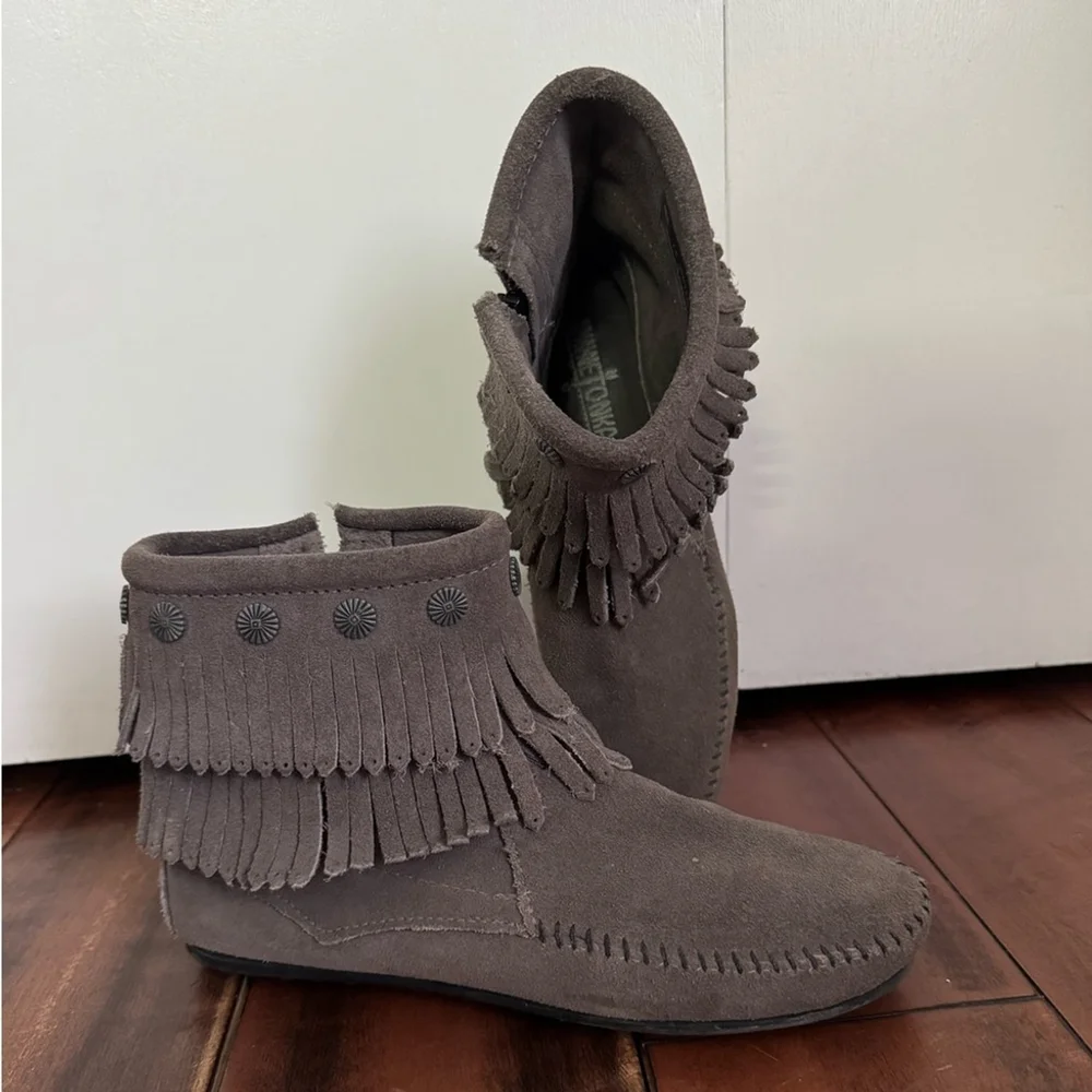Minnetonka Suede Fringe Ankle Boots Boho Western Women’s 7.5